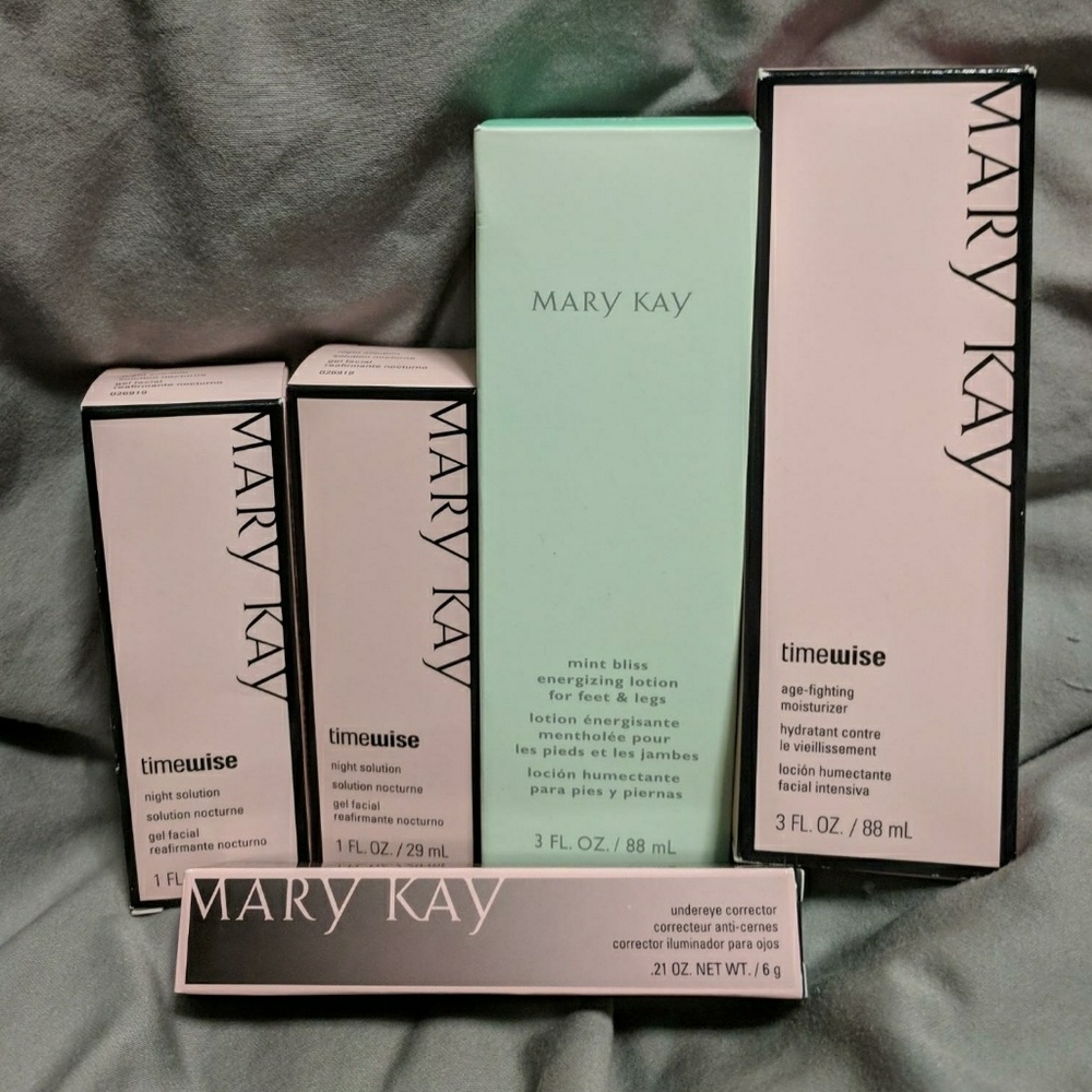 MaryKay Bundle - Night Solution, moisturizer